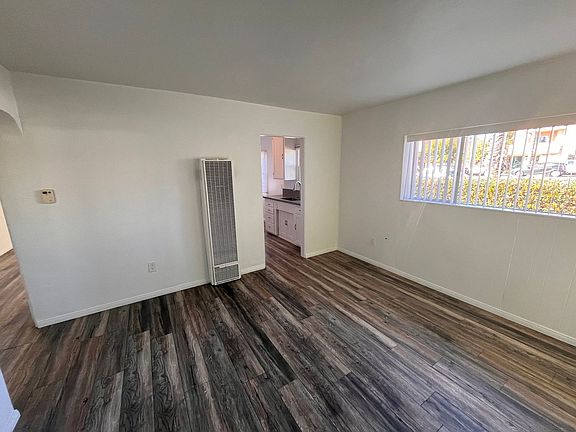 3rd image of 1041-1047 Grand Ave #1041
