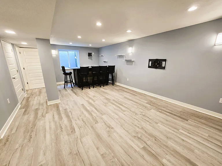 18025 Hauser St — Photo 31