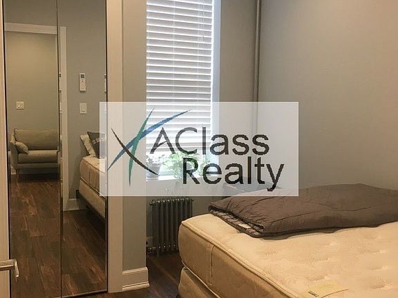 5th image of 3074 37th St APT 2R