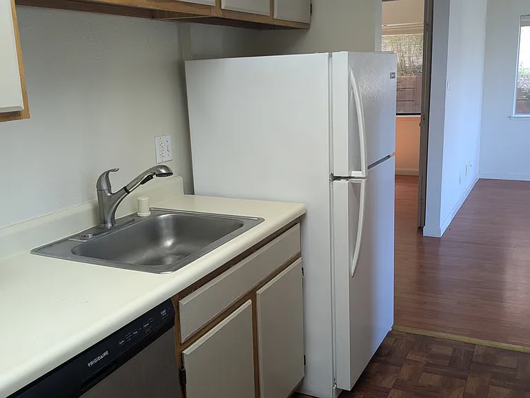 516 Monterey Rd #B — Photo 19
