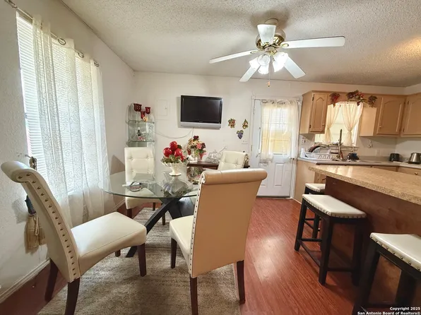 315 AVENIDA ESTRELLA, Brownsville, TX 78526