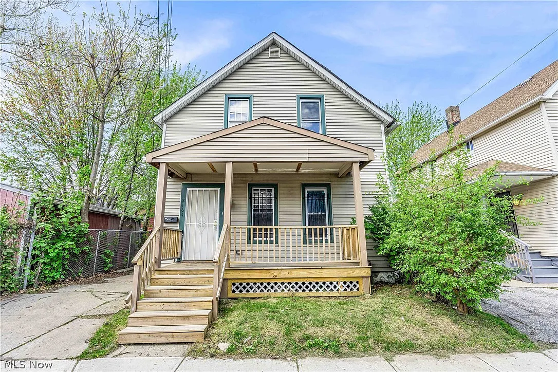 2164 W 80th St photo 1