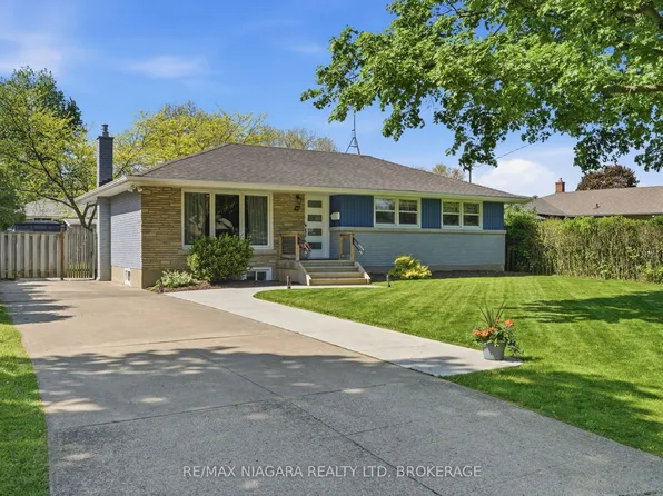 11 Brucedale Ave, Saint Catharines, ON L2M 2Z4