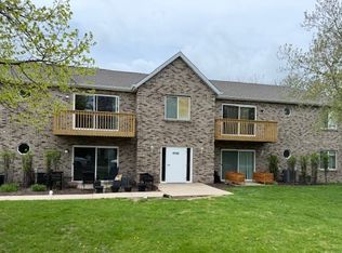 11722 Parkway Dr #7, Roscoe, IL 61073