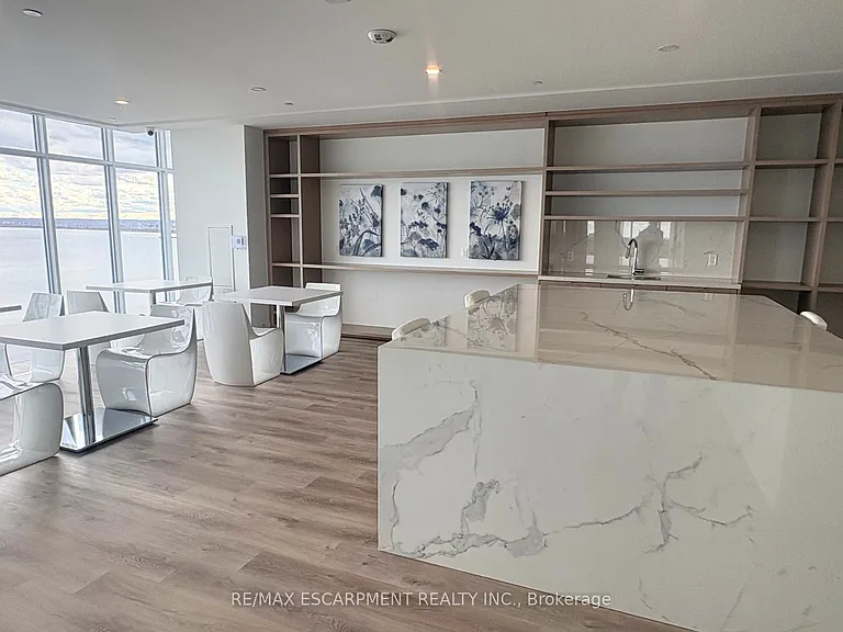 370 Martha St #1503 — Photo 25