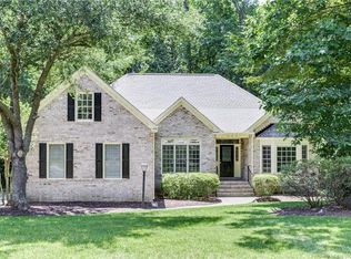 604 Beechwood Dr, Williamsburg, VA 23185