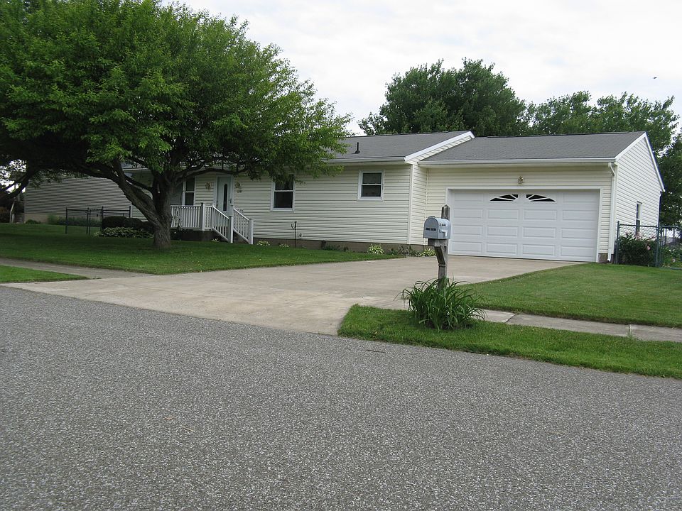 1st image of 138 Hutchinson Dr