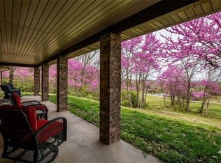 169 Mulberry Ln, Eureka Springs, AR 72631