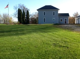 W5527 Indian Mound Rd, Sherman, WI 53001