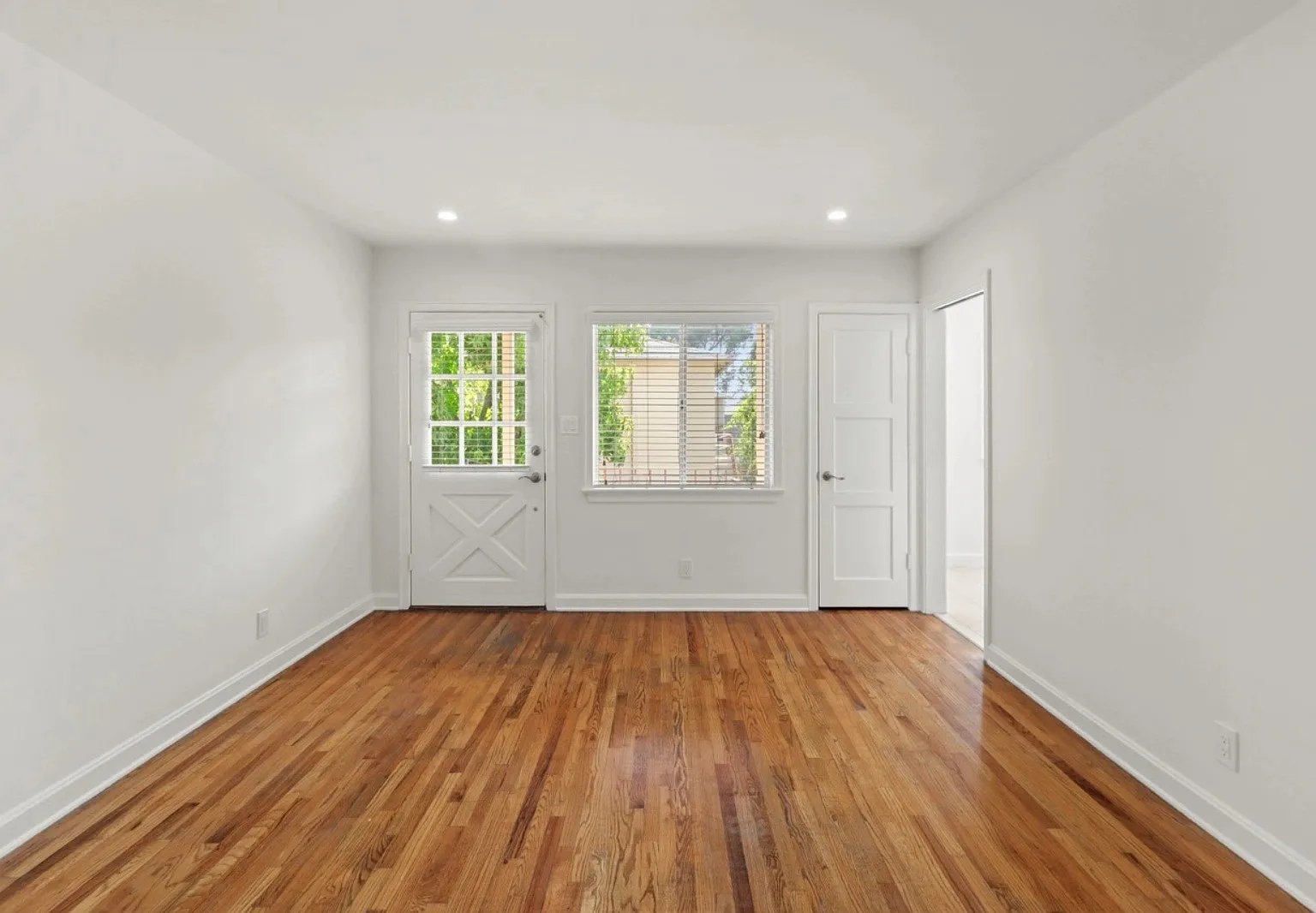 1 bed, 1.0 bath, $2,395 — Photo 1