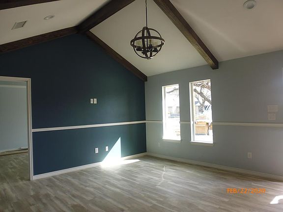 2nd image of 130 Rio Grande St