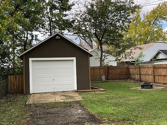 4th image of 2105 Moreland Ave