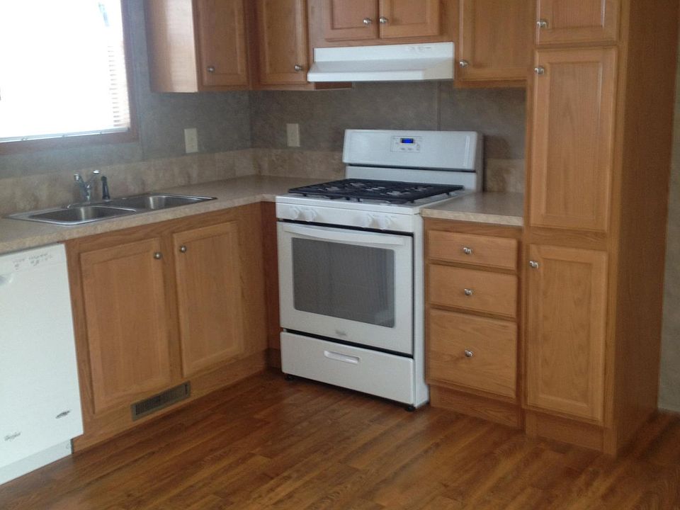 2nd image of 30 West Rd
