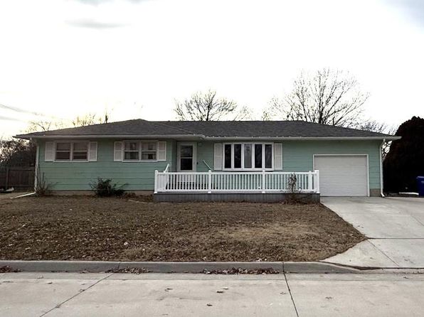 213 S Kennedy St, Hillsboro, KS 67063