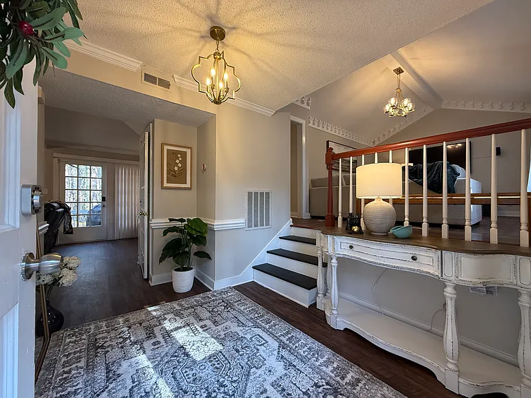 505 Westbrook Dr — Photo 16