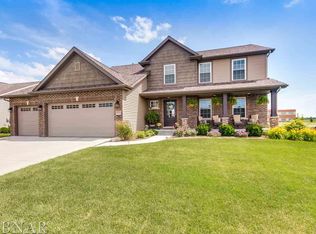 6005 Jackpine Rd, Bloomington, IL 61705