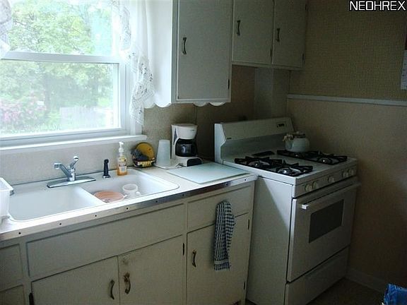 3rd image of 617 Markley Ave
