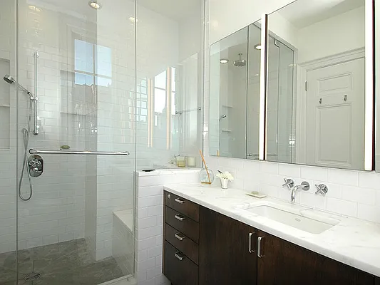 Sold by Sotheby's International Realty | media 7