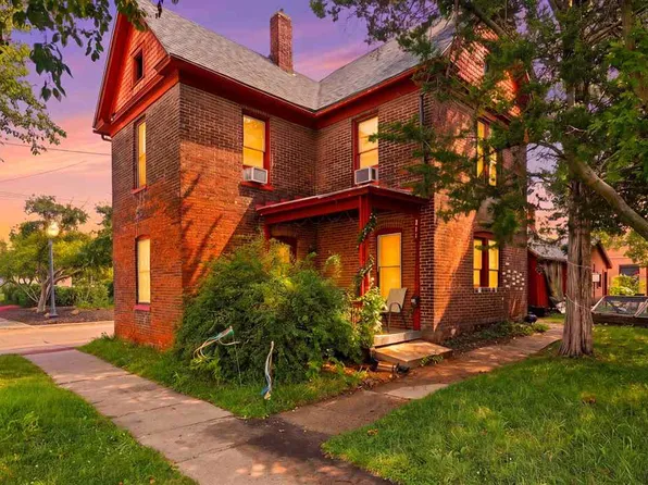 214 N Gilbert St, Iowa City, IA 52245