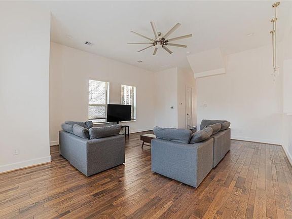 5th image of 9420 Glenfield Ct