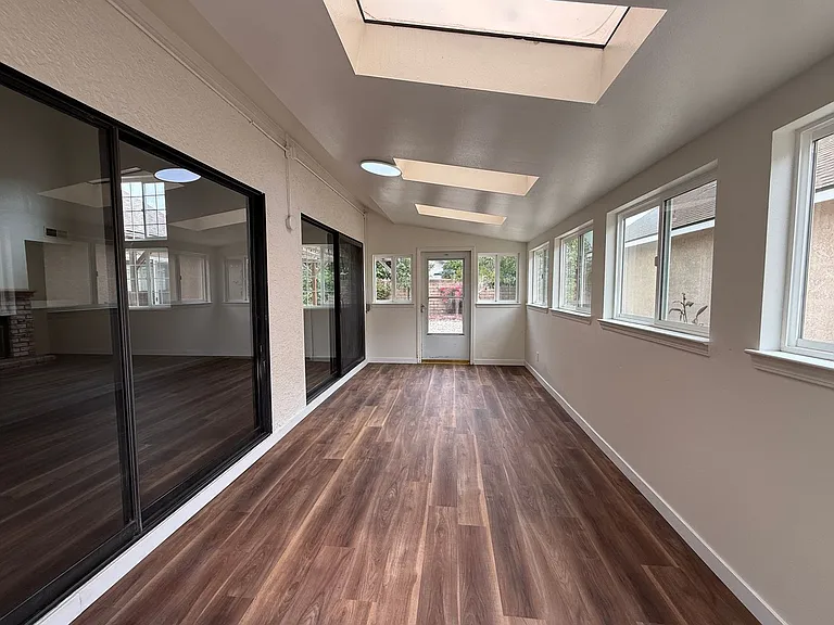 1422 Eagle Ct — Photo 47