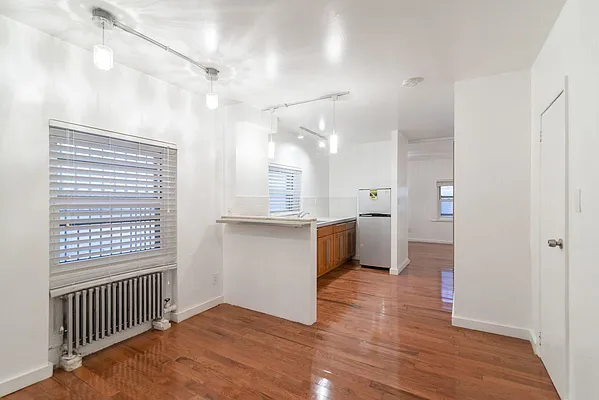 Rented by Oxford Property Group | media 17