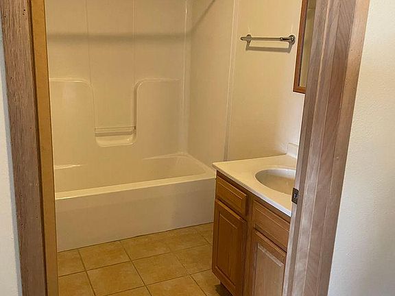 2nd image of 21343 Wolfe Run Ln #3C