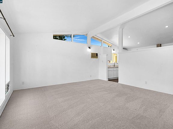 4th image of 3124 Athene Ct