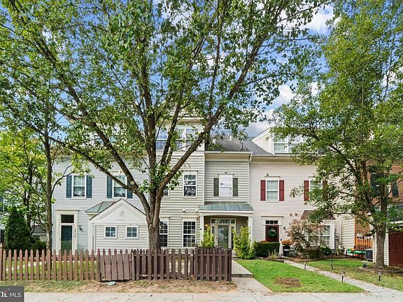 2nd image of 8604 Provance Pl