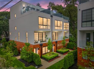 1021 Knowles St #2, Royal Oak, MI 48067