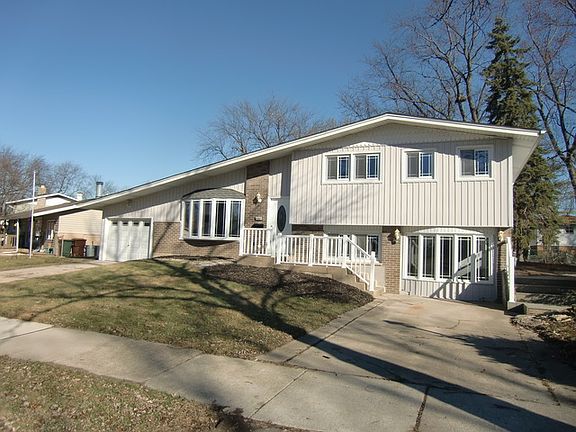 2nd image of 15013 La Palm Dr
