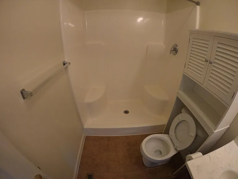 2101 Quail Hollow Dr — Photo 33