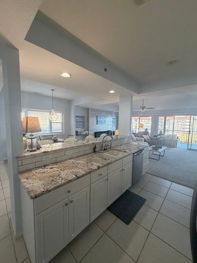 372 W Palisades Condo Dr — Photo 2