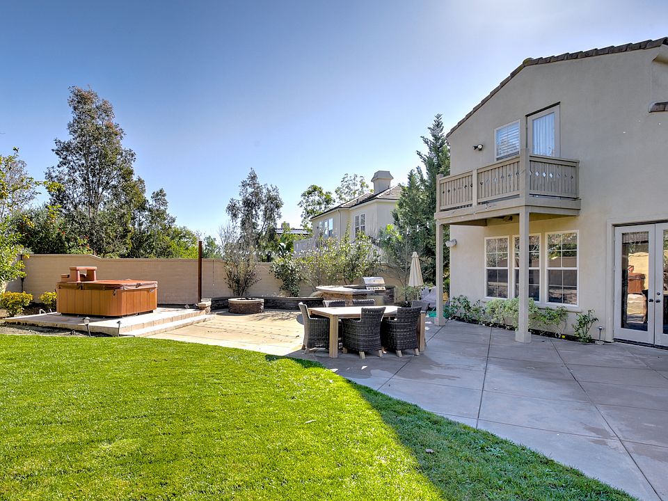 1st image of 13 Calle Verdadero