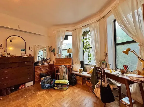 1046 Bergen Street image 1 of 23