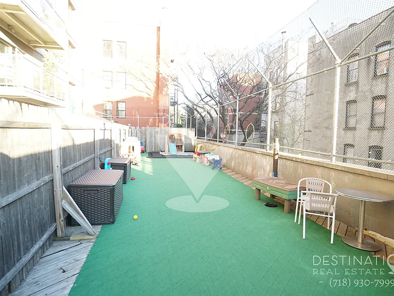 639 4th Ave #10C — Photo 18
