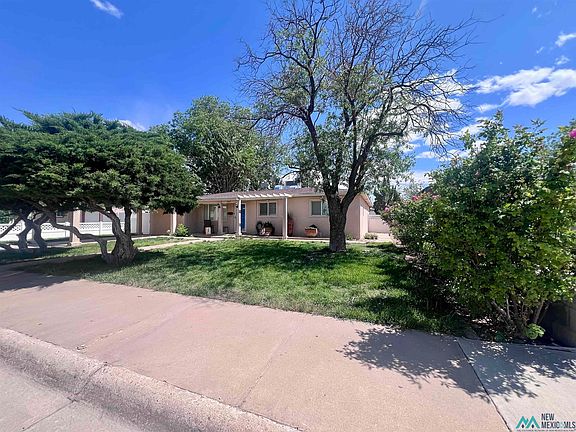 2nd image of 1007 W Runyan Ave