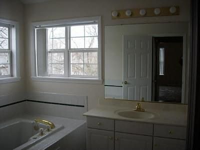 4th image of 9008 Kingsley Dr