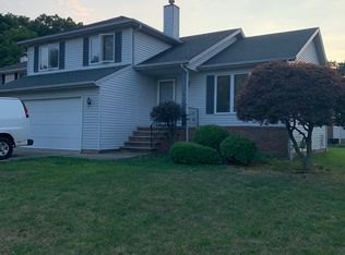 4288 Ridgeland Cir, Cleveland, OH 44135