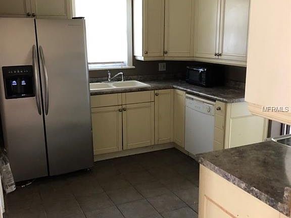 4th image of 803 33rd St W