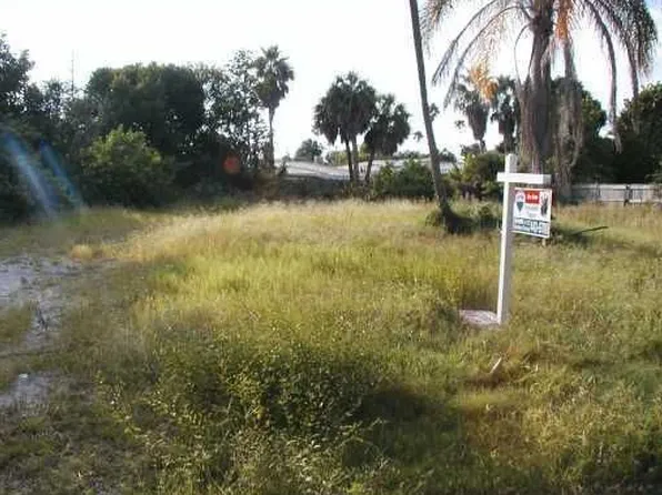 956 Bay Esplanade, Clearwater, FL 33767