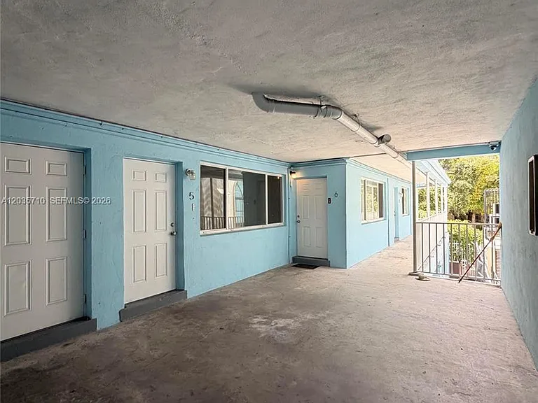 1040 NW 3rd Ave #5 — Photo 8