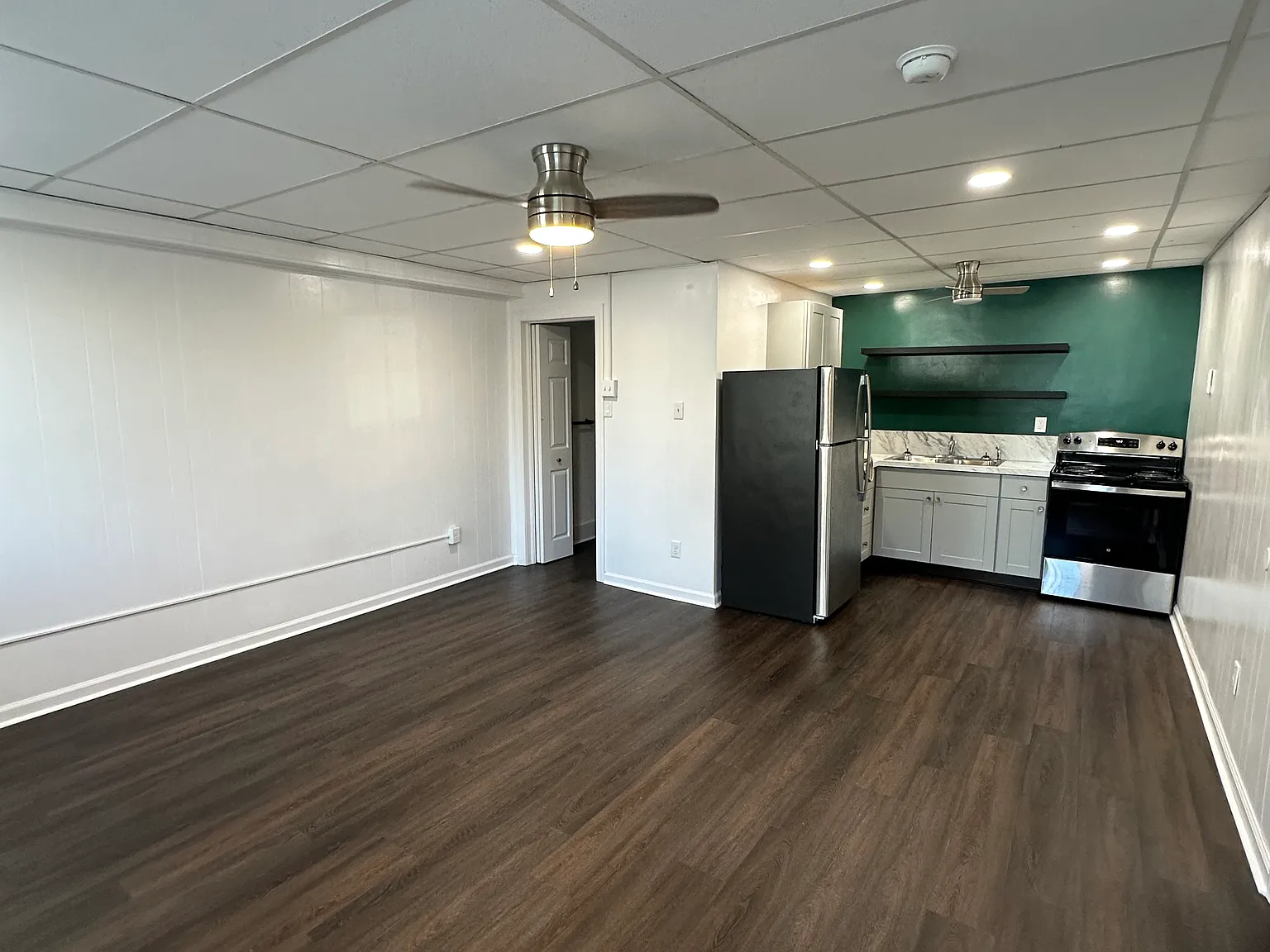 Studio, 325 sqft, $825 — Photo 3