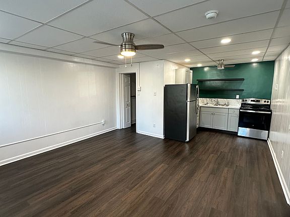 3rd image of 515 Surrey Ave #1A