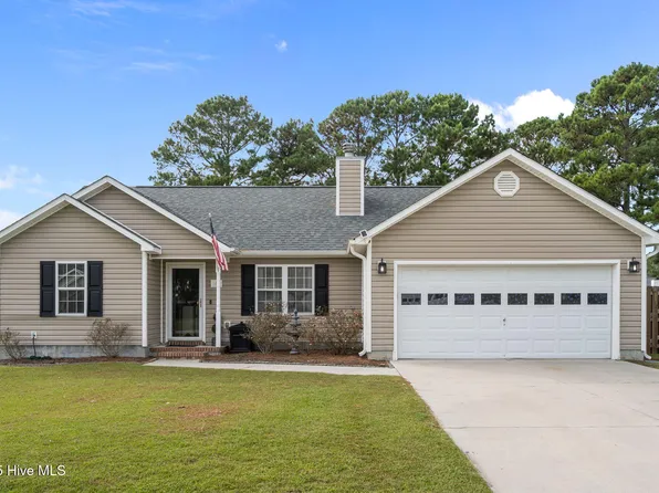 141 Lawndale Lane, Sneads Ferry, NC 28460