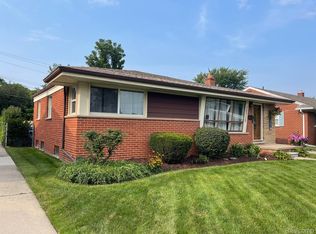 30710 Rush St, Garden City, MI 48135