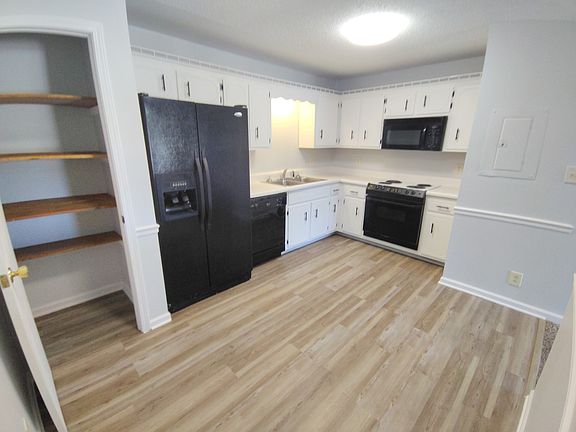 5th image of 410 Jack Miller Blvd APT D