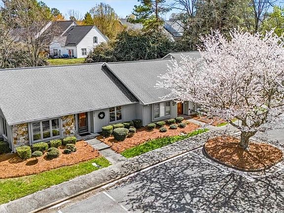 4th image of 2612 Spring Bridge Cir