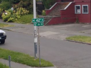 1127 NE 42nd St, Seattle, WA 98105