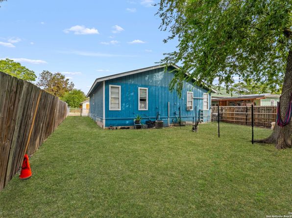 san-antonio-texas-169089021 picture